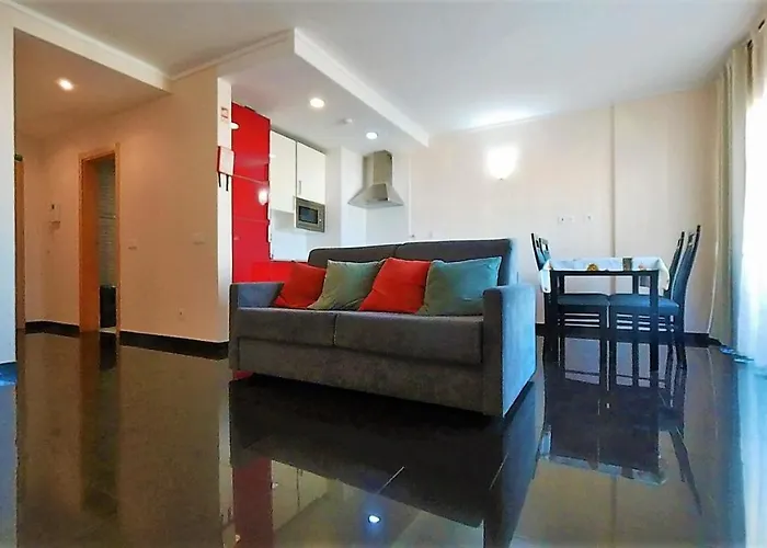 Rocha Tower 11d-11e Apartment