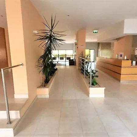 Apartamento Turisticos Rocha Tower 3 *