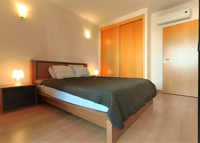 Rocha Tower 11D Portimão